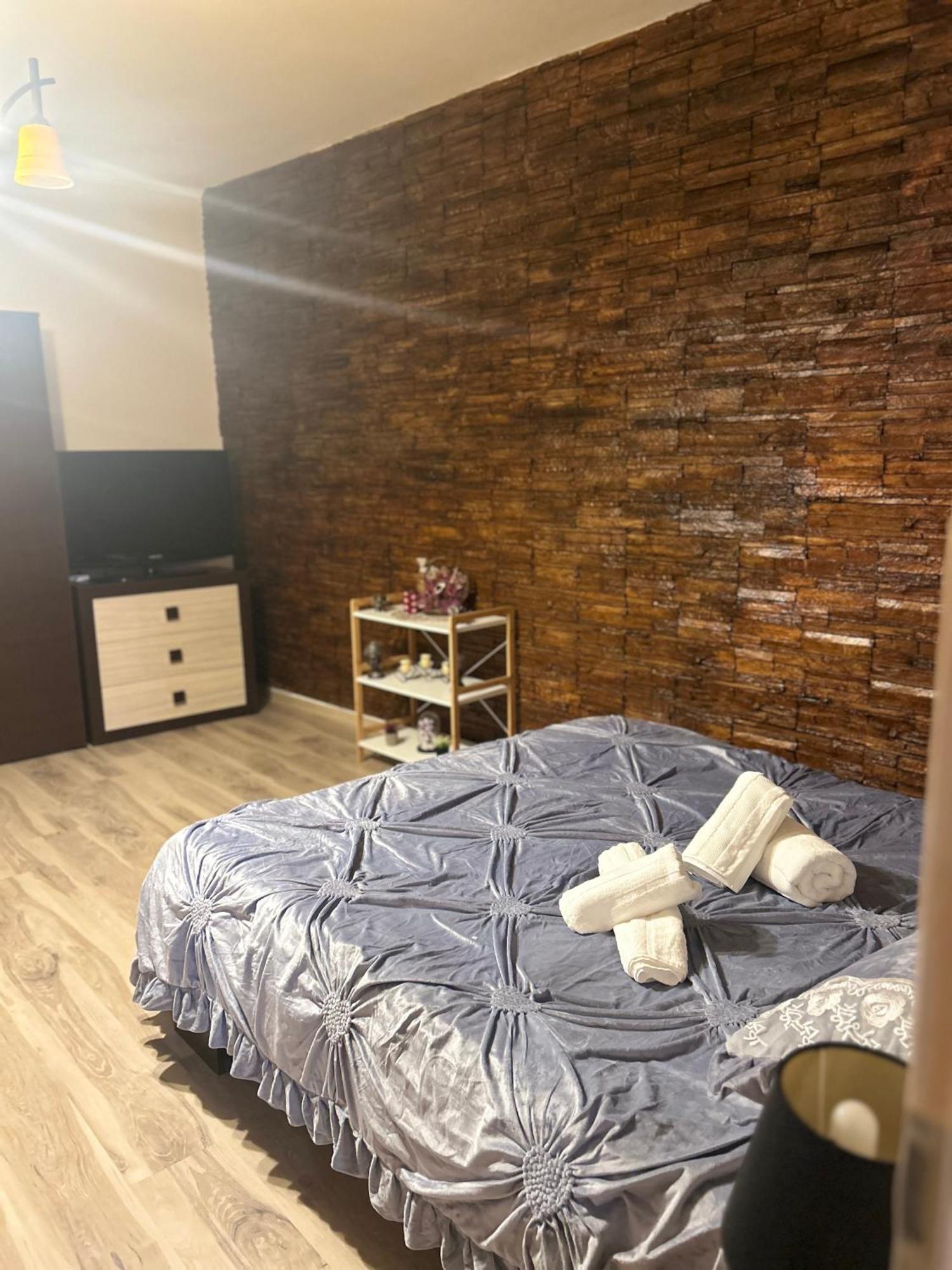 Old Town Elegance Apartment Брашов Екстериор снимка